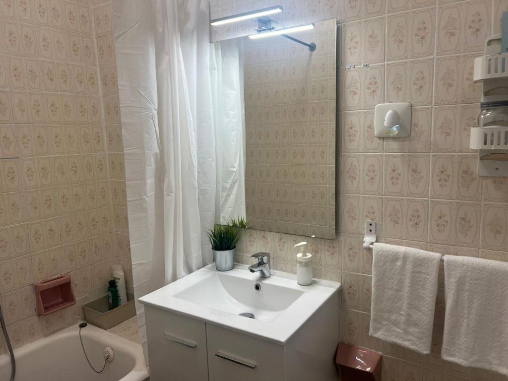 Apartamento Para 4 Personas En El Centro De Valencia, Plaza El Pilar Exteriör bild